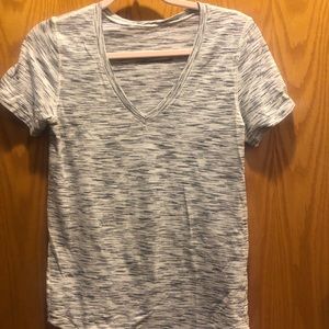 Gently worn lulu shirt